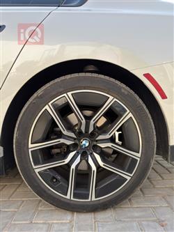 بي ام دبليو الفئة 7